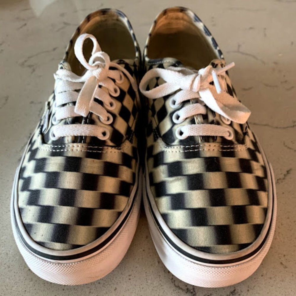 EXCLUSIVE Blurred Checkered Vans